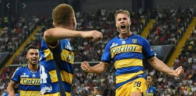  热刺逆风翻盘绝杀布莱顿取三分  